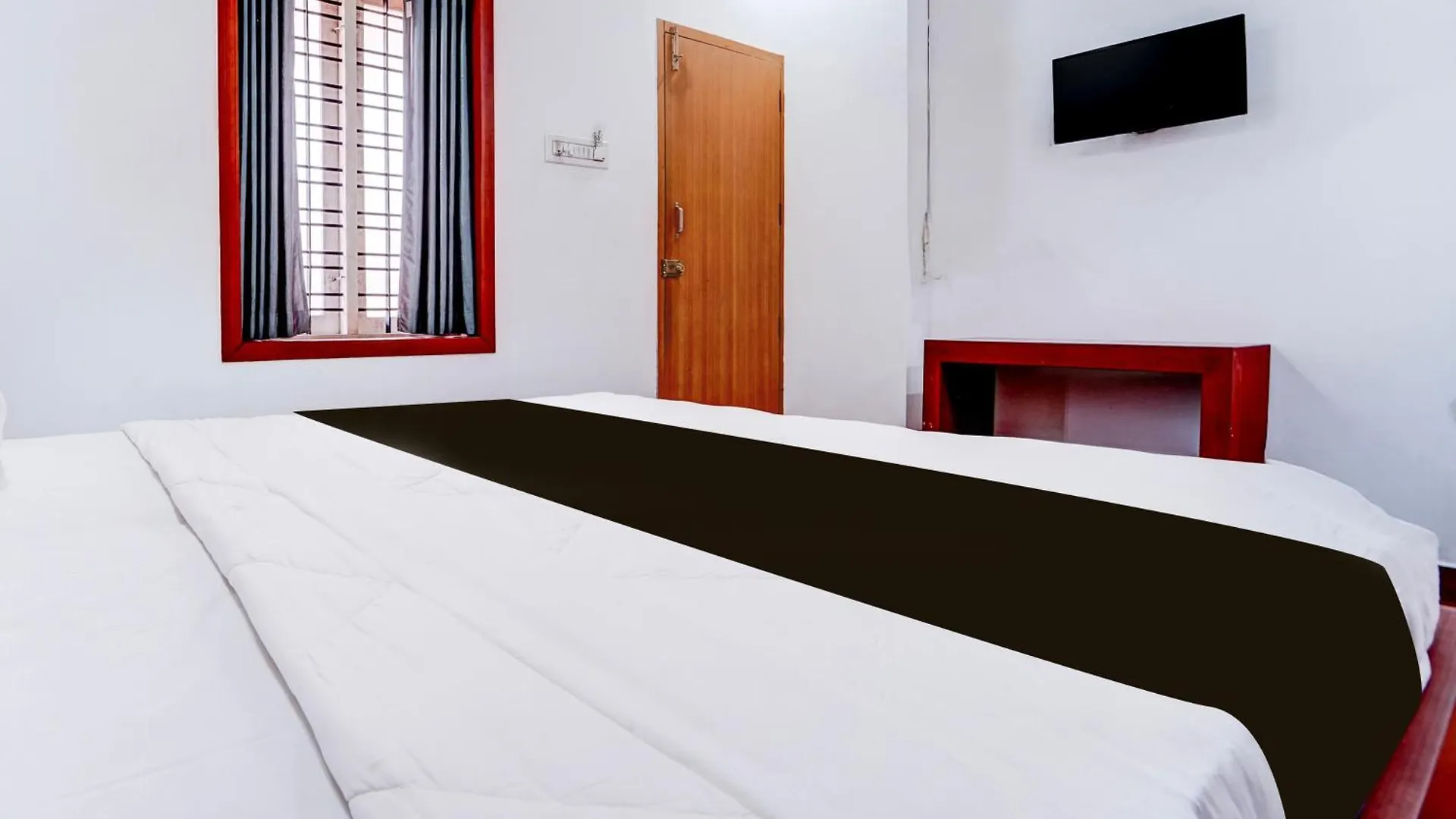 Hotel O Vadanappally Thrissur Irimbranallūr